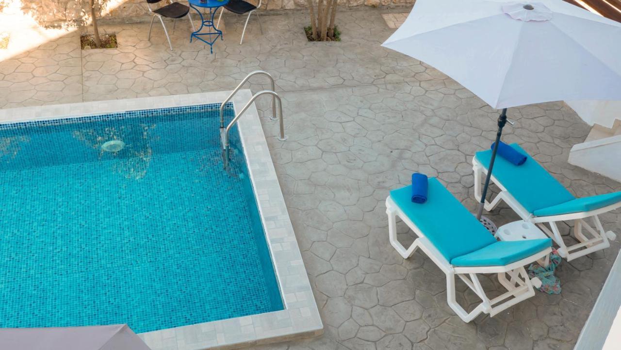 Greek Style Ground Floor Apartment & Pool Ialysós Eksteriør bilde