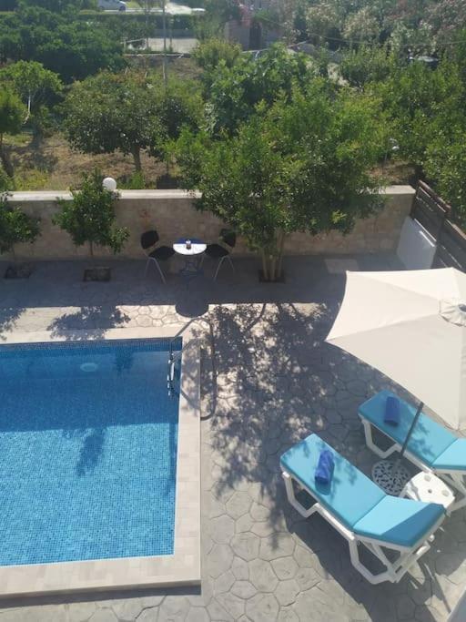 Greek Style Ground Floor Apartment & Pool Ialysós Eksteriør bilde