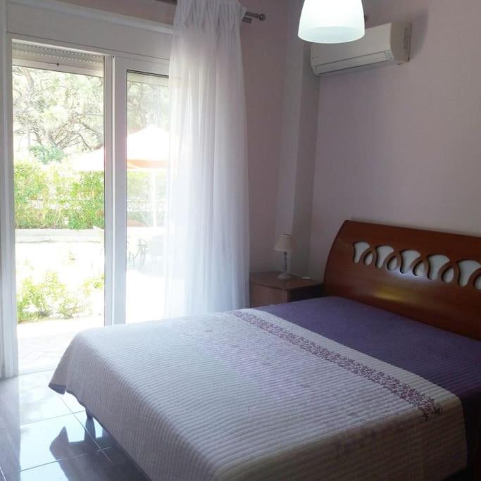 Greek Style Ground Floor Apartment & Pool Ialysós Eksteriør bilde