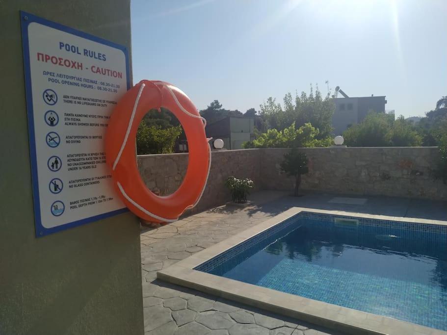 Greek Style Ground Floor Apartment & Pool Ialysós Eksteriør bilde